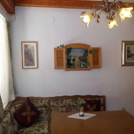 Ruzmarin Hotel 2*